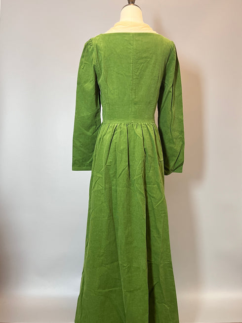 Green Regency Era Dress with Lace - Long Sleeves Dress - Green Maxi Dress - Regency Dress Plus Size